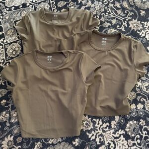 Uniqlo Bundle of Three Airism Tops Small